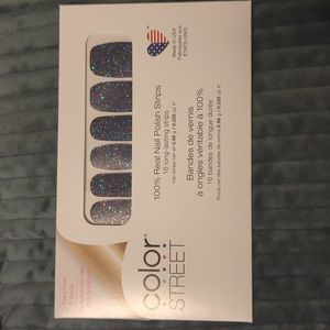 NWT Colorstreet Holidaze